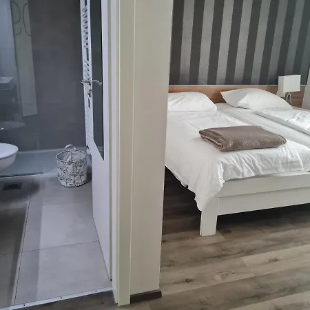 Bed and breakfast Azur 3*