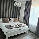 Azur Bed & Breakfast 3*