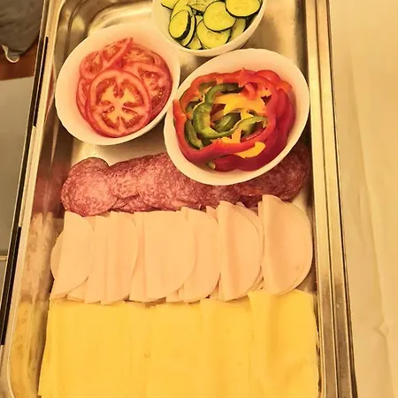 Azur 住宿加早餐酒店 *