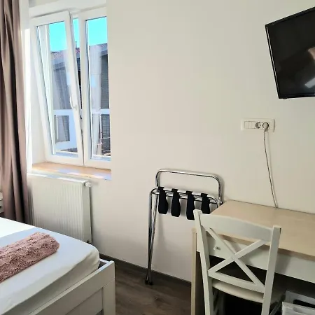 Azur 3* Ljubljana