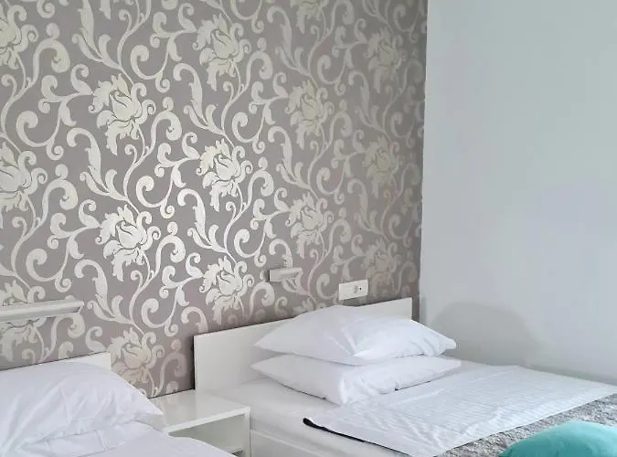 Couette-café Azur 3*