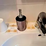 Azur Nočitev z zajtrkom