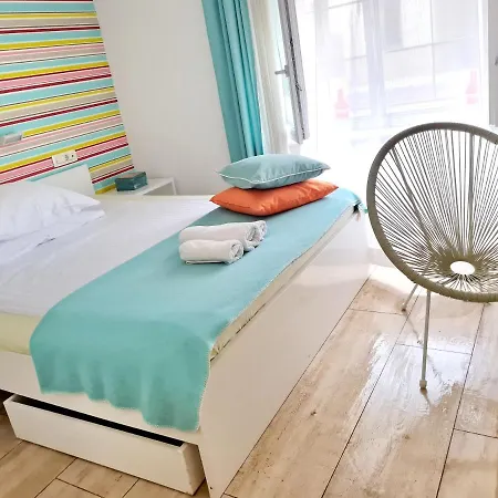 Azur Bed & Breakfast 3*