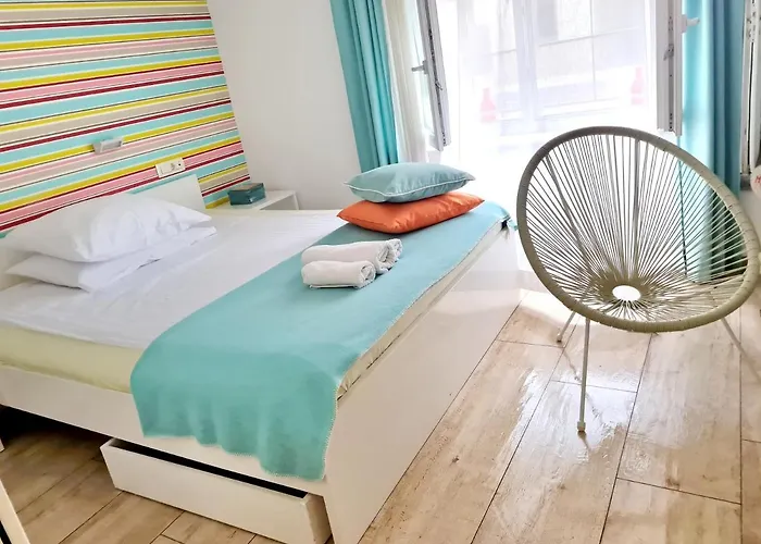 Azur Bed & Breakfast 3*